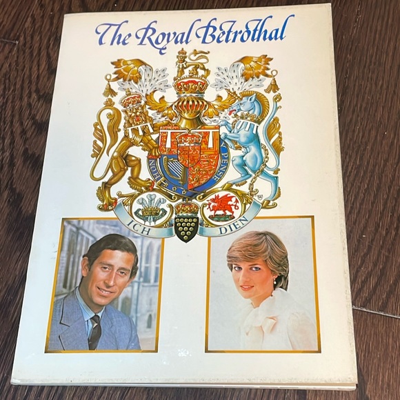 Excellent condition - The Royal Betrothal - Book - Picture 1 of 3
